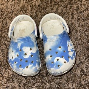 Toddler crocs